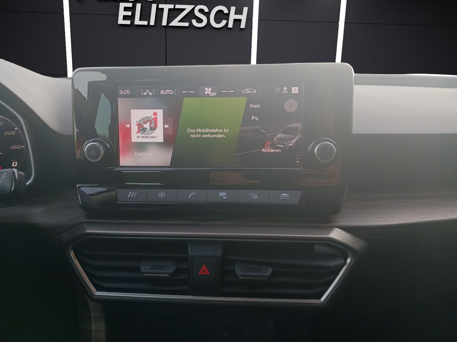 Fahrzeugabbildung SEAT Leon eTSI Xcellence DSG LED GRA RFK SH 18"