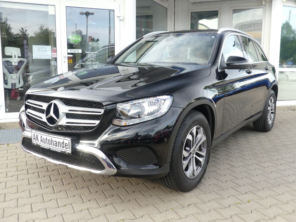 Image of Mercedes-Benz GLC 250