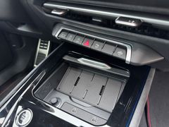 AUDI Q3 TDI SUV S-LINE /PANO/ALCANTARA AUDI Q3 TDI SUV S-LINE /PANO/ALCANTARA