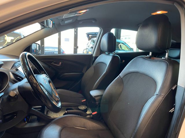 Hyundai ix35 Style AWD *1.HAND*AHK*BI-XEN*KAM*NAVI*
