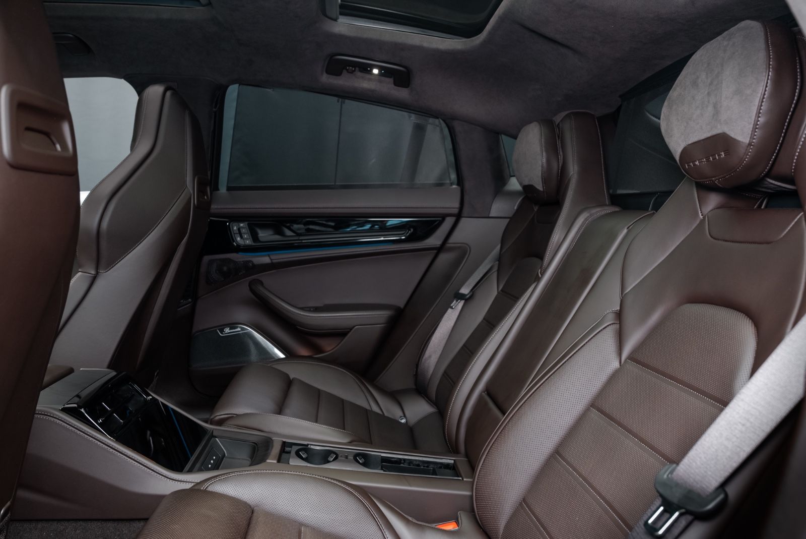 Fahrzeugabbildung Porsche Panamera GTS TOP/NEU/DT. FZG/BURMESTER/PANO