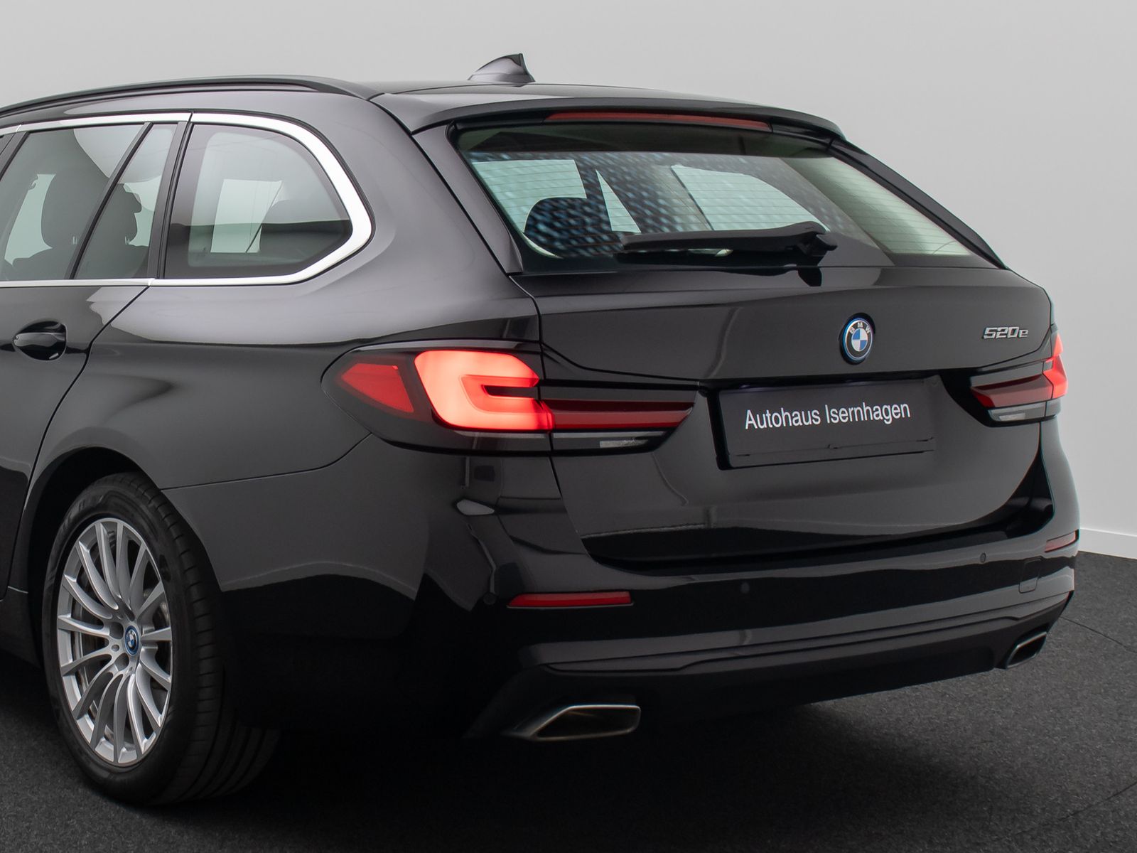 Fahrzeugabbildung BMW 520e Alarm Komfort PDC DAB GeschwindigReg 18Zoll
