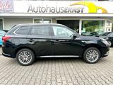 Mitsubishi Outlander PHEV Plus 4WD