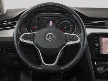 Volkswagen Passat Variant Business 1.5 TSI AHK Navi DSG