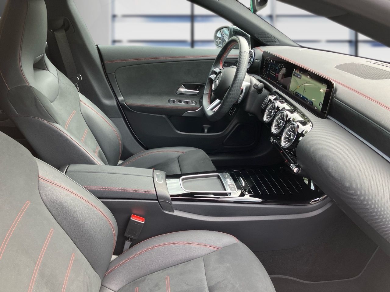 Fahrzeugabbildung Mercedes-Benz CLA 200 SB AMG+NIGHT+LENKRADHEIZ+KAMERA+LED+