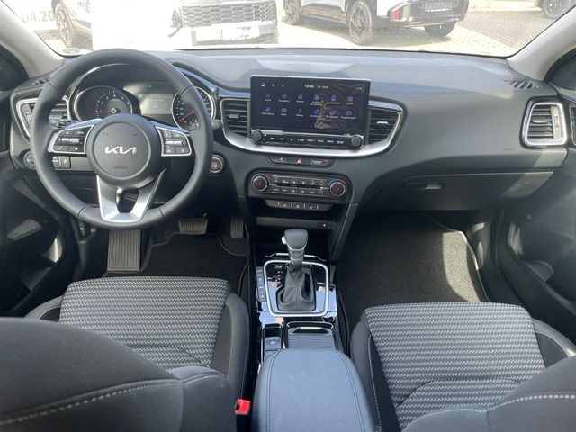 Fahrzeugabbildung Kia Ceed Spirit TotWinkAss P1 Navi Digitales Cockpit