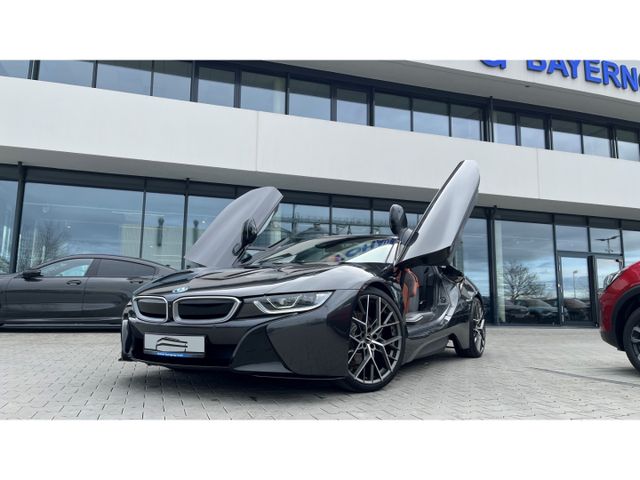 BMW i8 Roadster Laser HUD HiFi Navi Travel-Pack