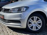 Volkswagen Touran 1.2 Einparkhilfe Navi AHK Allwetter 7Sitz - VW Touran Gebrauchtwagen in Lübeck