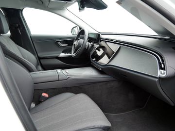 Mercedes E 200 - 7