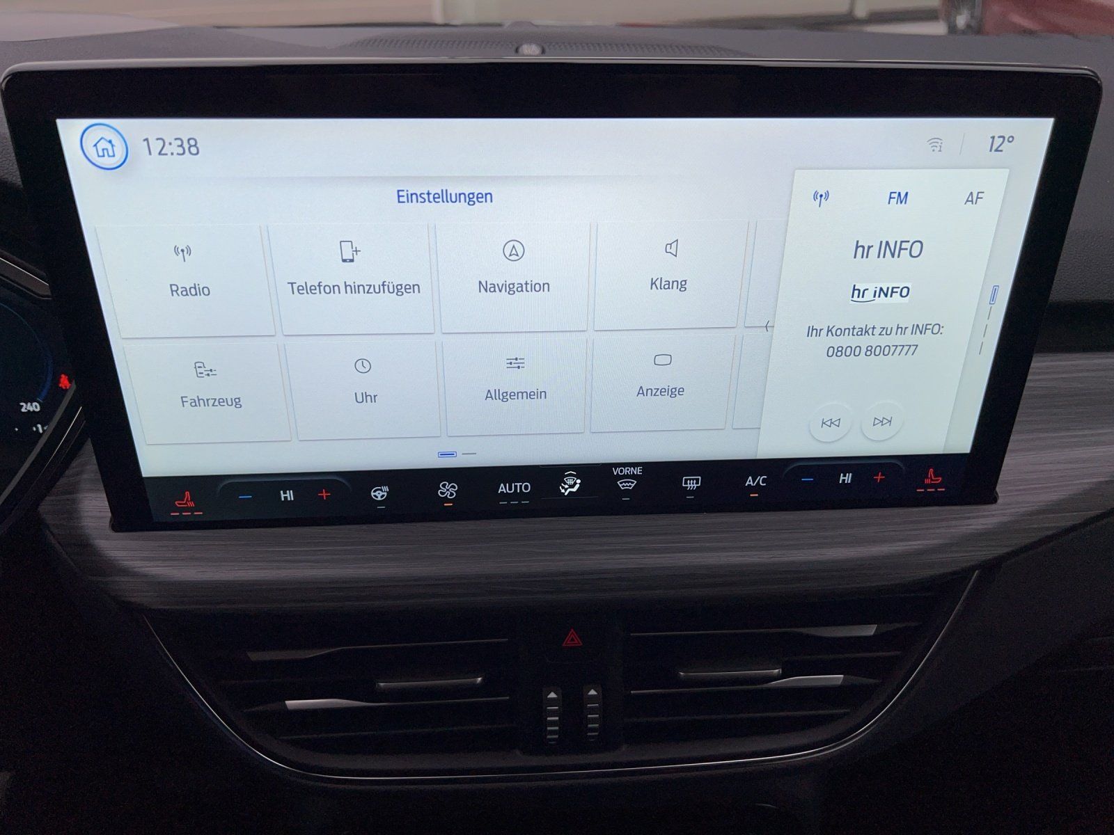 Fahrzeugabbildung Ford Kuga Active X FHEV Glas Dach Winter P. LM 20Z