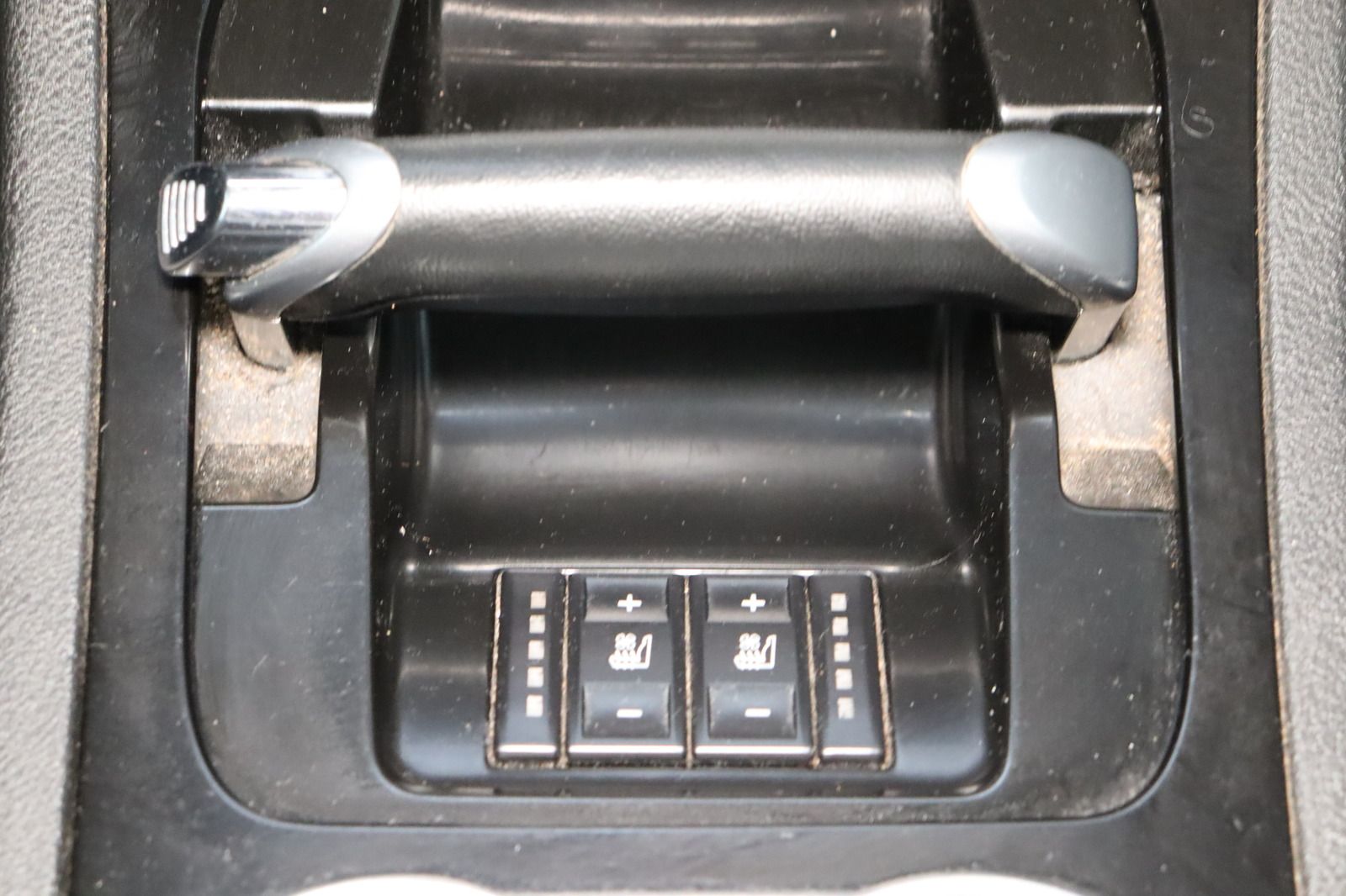 Fahrzeugabbildung Ford S-MAX 2.0 TDCi Sitzhzg./-lüftung * PDC * Tempom.