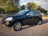 Mercedes-Benz ML 350 CDI/Voll/Schienedach - Mercedes-Benz ML 350 in Oberhausen