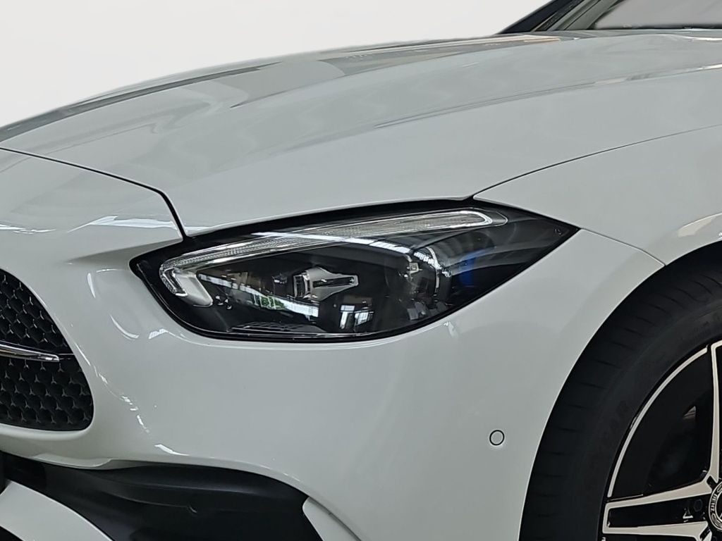 Fahrzeugabbildung Mercedes-Benz C 300 deT 4M AMG AHK ACC Pano Sitzklima Massage