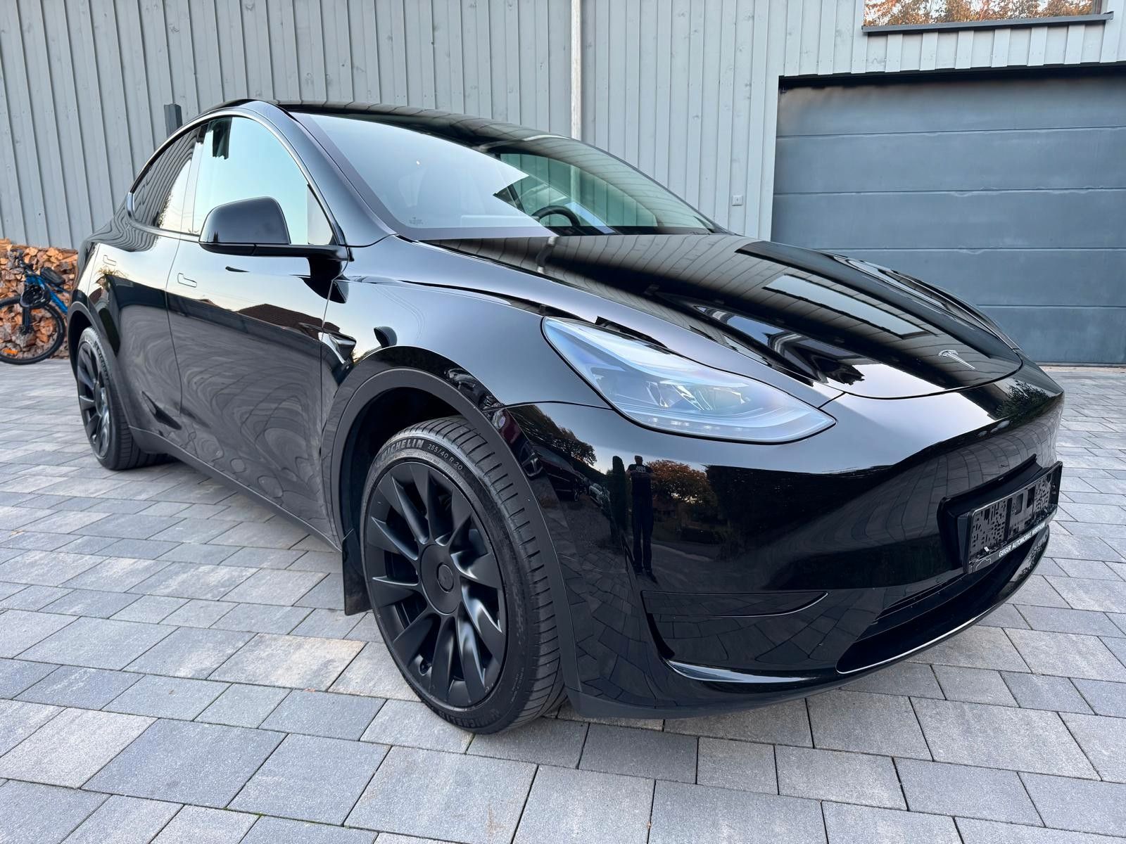 Tesla Model Y RWD 1.Hand Anhängerkupplung