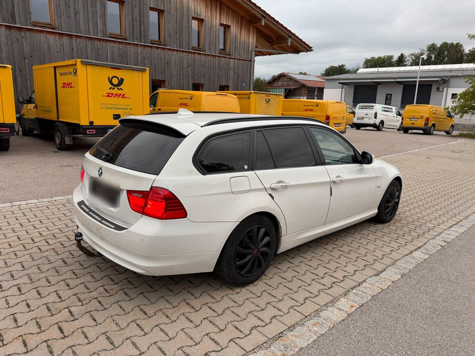 BMW 318 2010 — photo 5