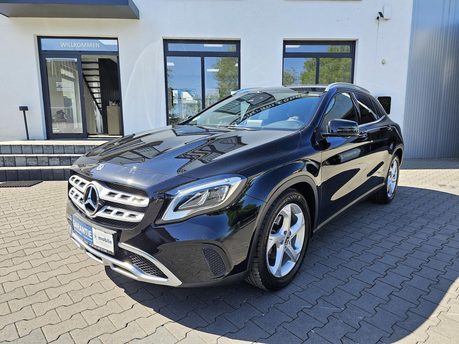 Mercedes-Benz GLA 180 Urban NAVI LED TEILLEDER