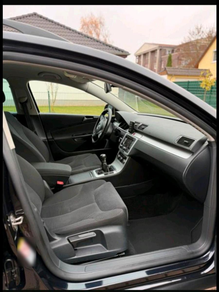 Volkswagen Passat 2010 — photo 8