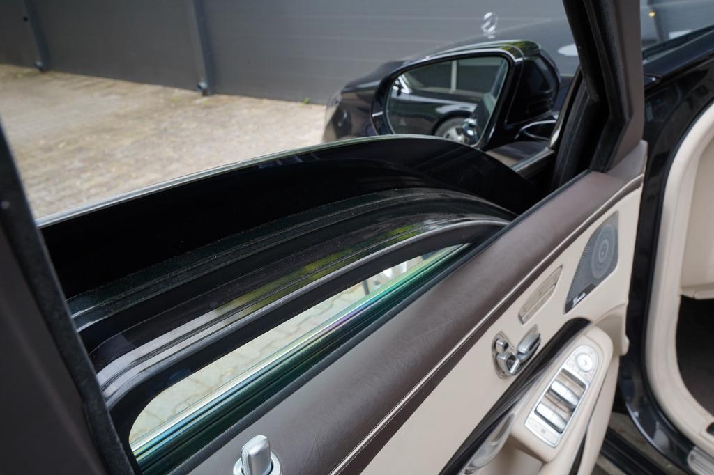Mercedes-Benz S 600