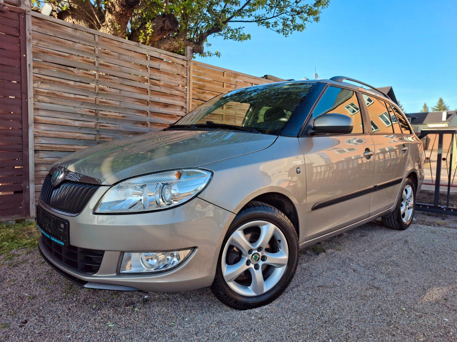 Skoda Fabia 1.2l TSI Combi Family AHK SH Klima PDC ALU