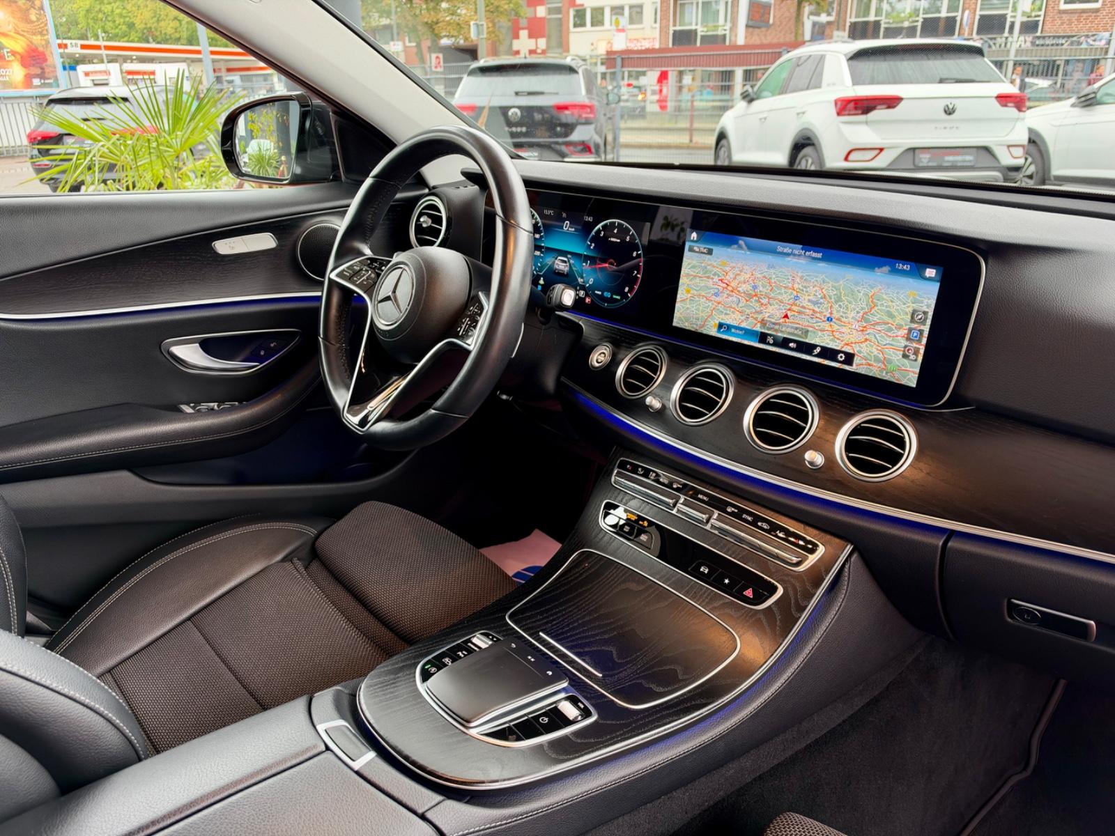 Mercedes-Benz E-Class E Limousine Navi LED Widescreen, миниатюра 18