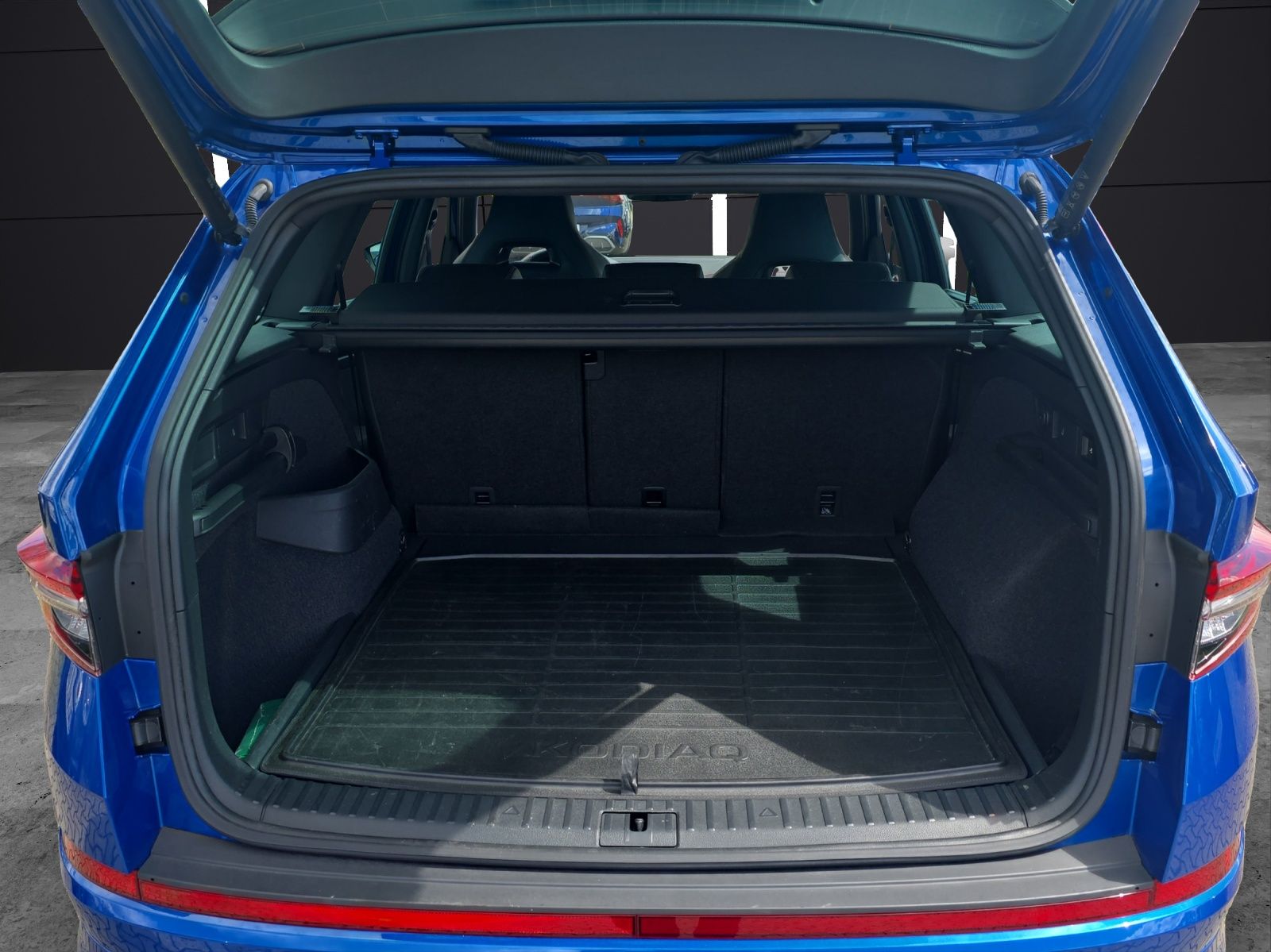 Fahrzeugabbildung SKODA Kodiaq RS 4x4 DSG AHZ Matrix RFK SH VC