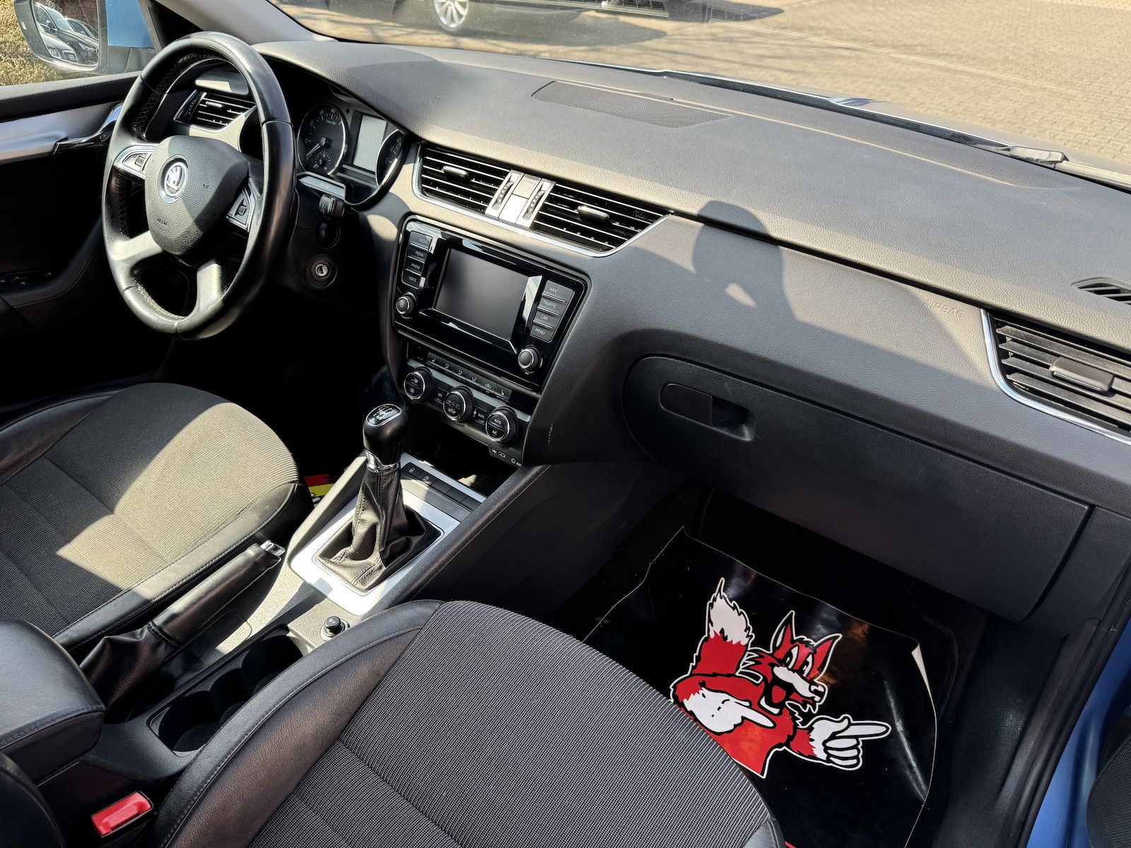 Fahrzeugabbildung SKODA Octavia 1.4 Elegance/Nav/DAB/Teilleder/Sound/Ahk