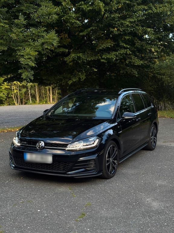 Image of Volkswagen Golf