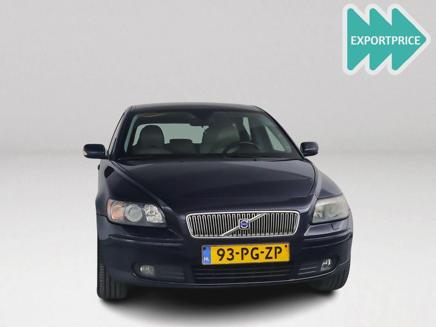 Volvo V50 2004 — photo 8