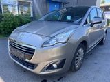 Peugeot 5008 1.6 AHK PDC Sitzh Tempo Head Up Display - Peugeot 5008 mit Benzin-Antrieb: Kleinbus, 1.6