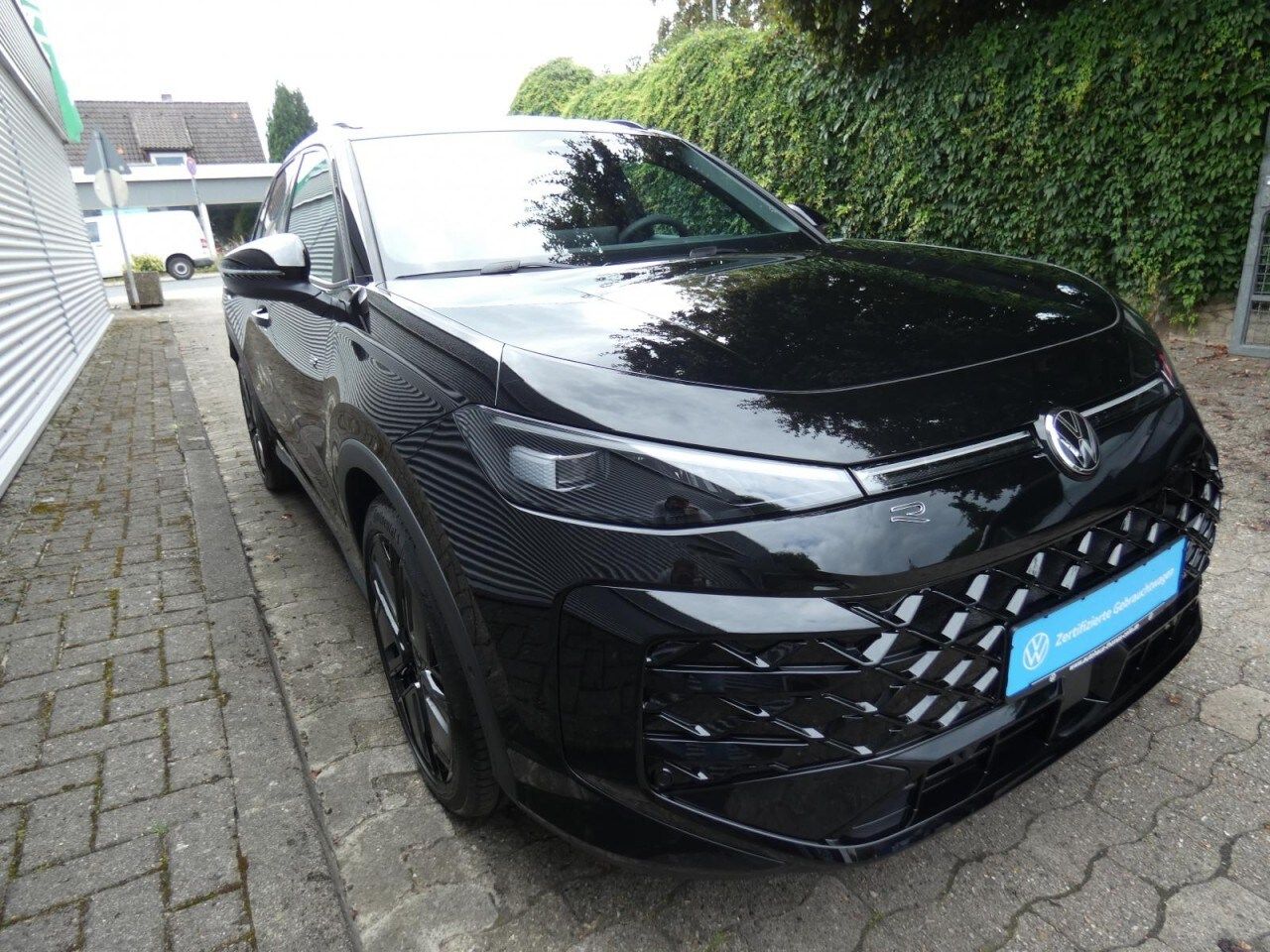Volkswagen T-Roc R-Line T-Roc 1.5 eTSI DSG R-Line LED Navi foto 3