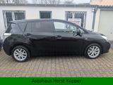 Toyota Verso Travel mit AHK - Toyota Verso in Düsseldorf