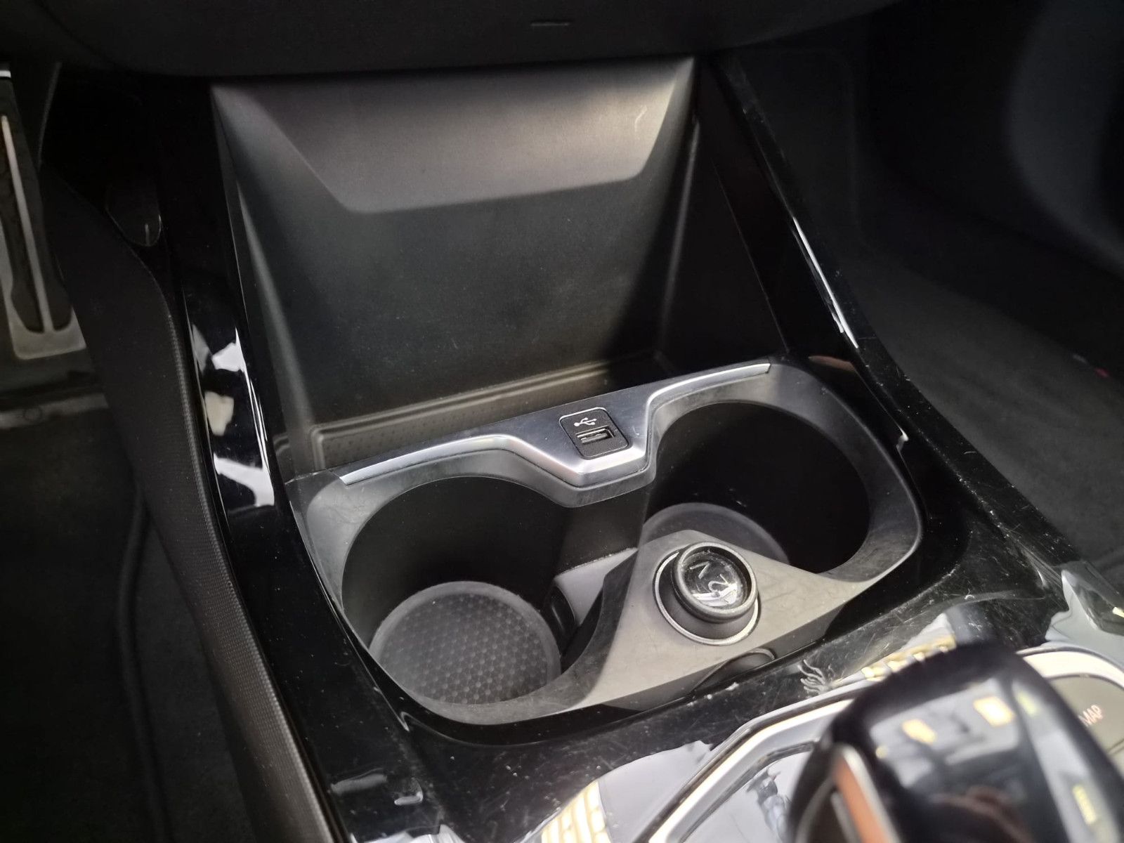 Fahrzeugabbildung BMW 120d M Sport / NAVI / KAMERA / T-LEDER