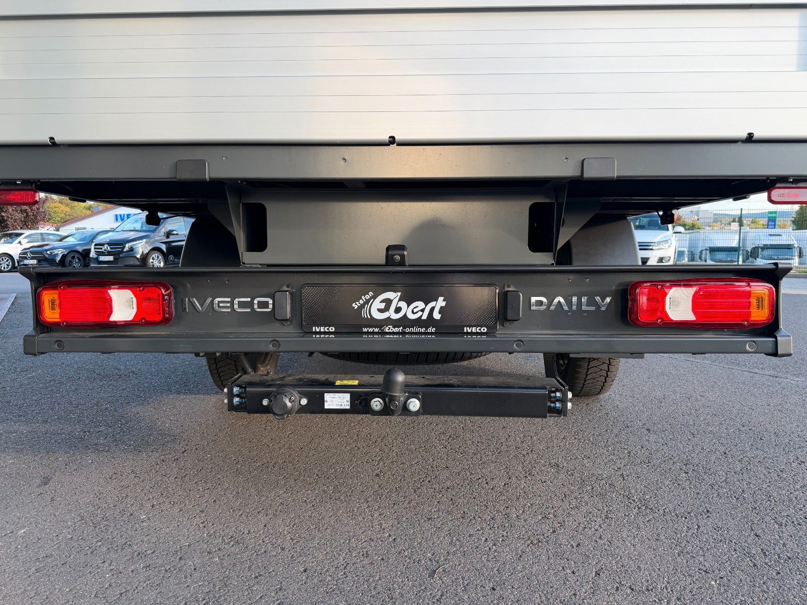 Fahrzeugabbildung Iveco Daily 35S14 Doka, Pritsche, Klima, AHK