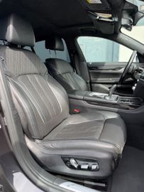 BMW 730 - 10