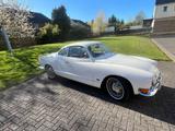 Volkswagen Karmann Ghia - weiße Volkswagen Karmann Ghia
