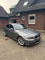 BMW E90 318i LCi Bj. 10/2010 - BMW 318: 318i E90