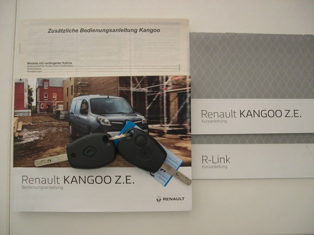 Fahrzeugabbildung Renault Kangoo DoKa ELEKTRO+KLIMA+MIT BATTERIE+