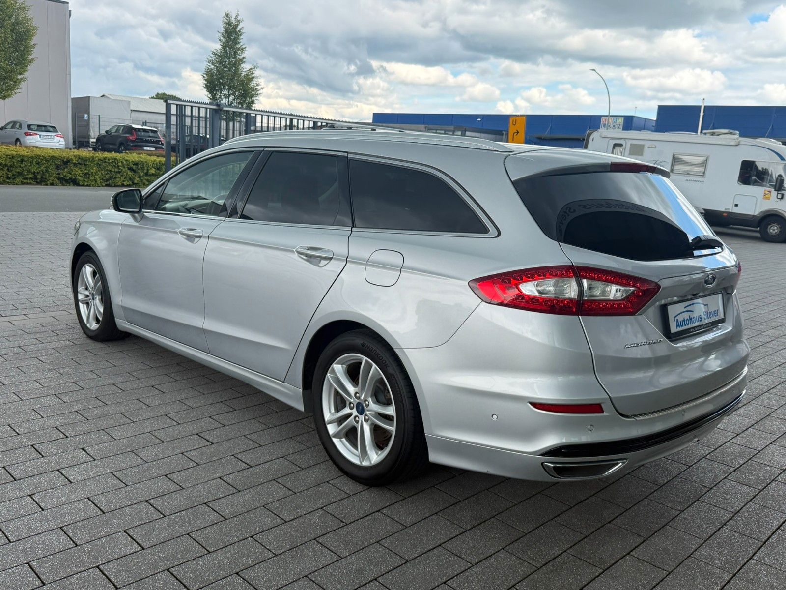 Fahrzeugabbildung Ford Mondeo Turnier Titanium