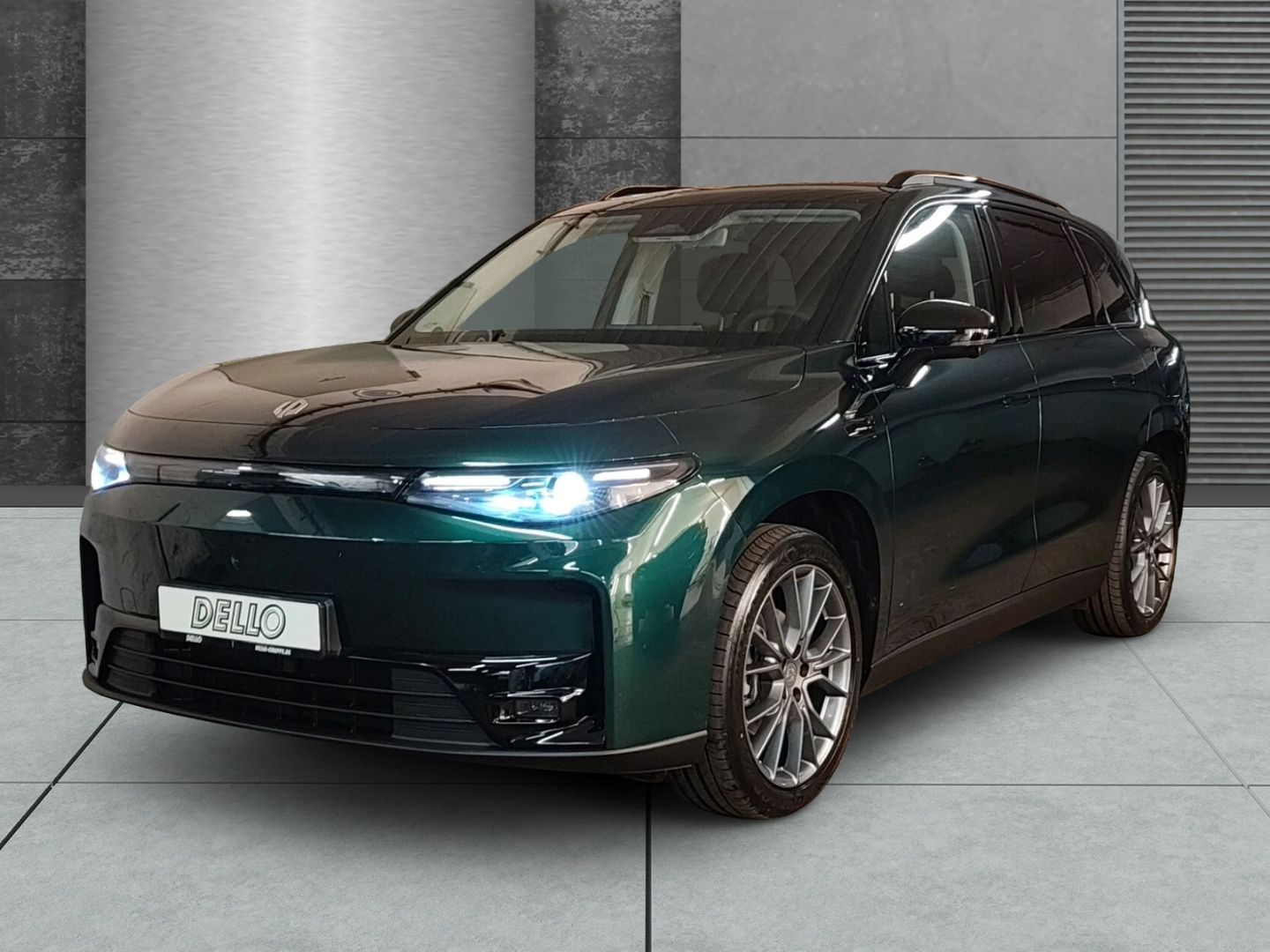 Leapmotor C10 DESIGN Bestellfahrzeug 160 kW Panorama Navi 
