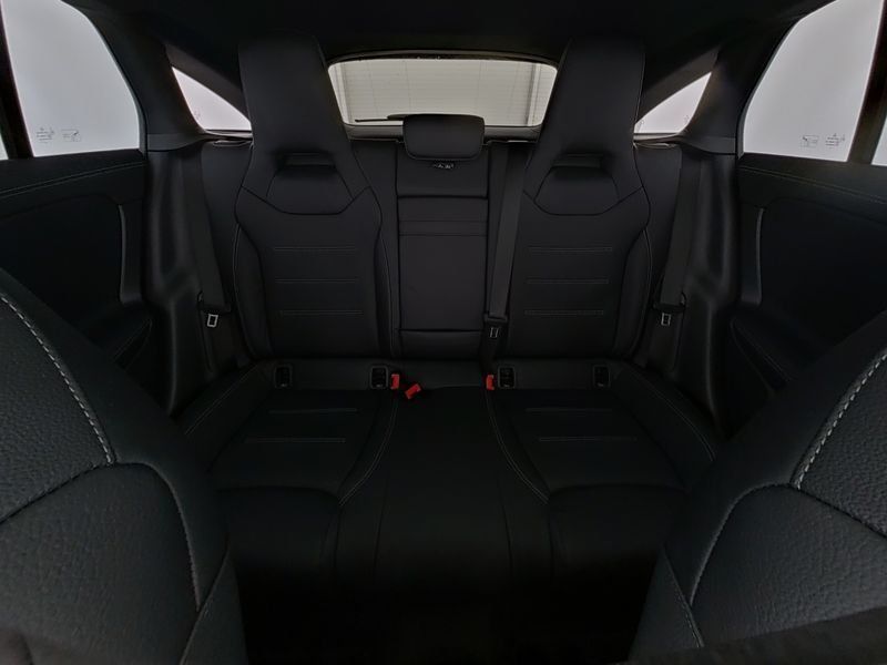 Fahrzeugabbildung Mercedes-Benz CLA 200 SB AMG*AHK*Pano*Night*HUD*MultBeam*360°*