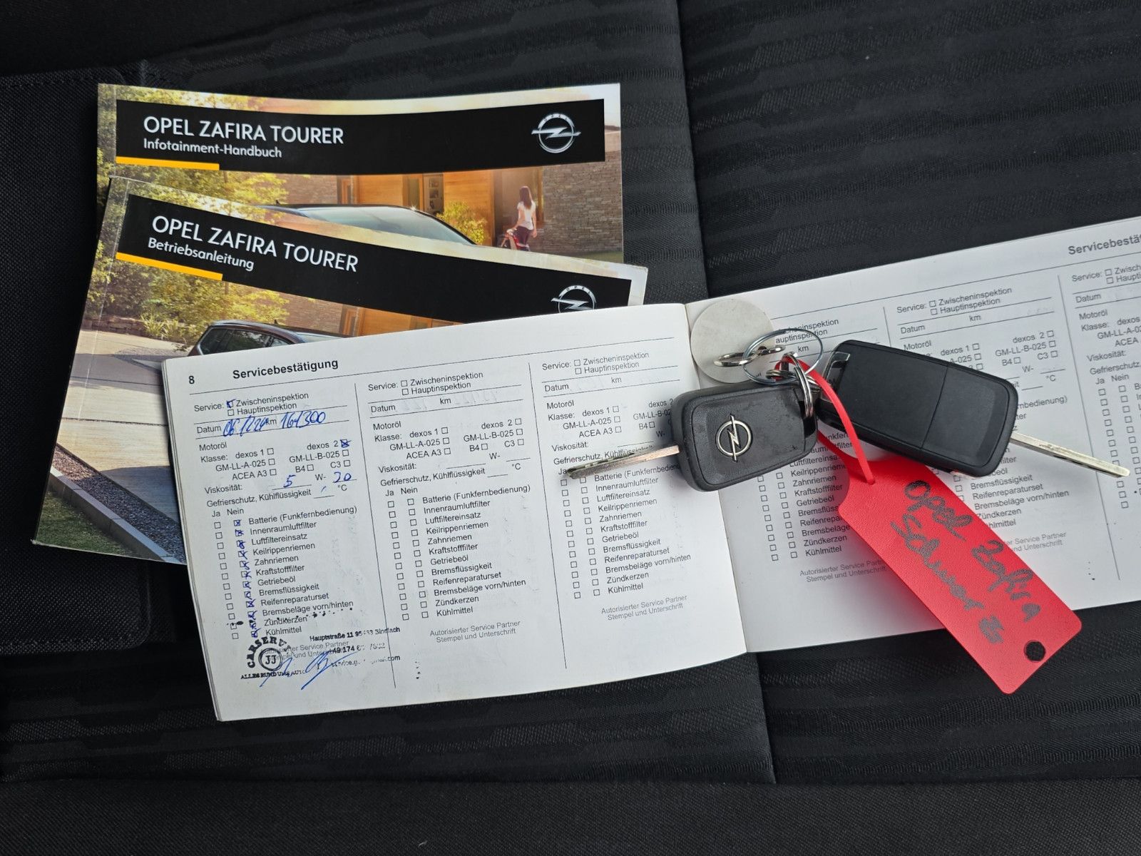 Fahrzeugabbildung Opel Zafira C Tourer Selection 7-Sitze TÜV INSP. NEU