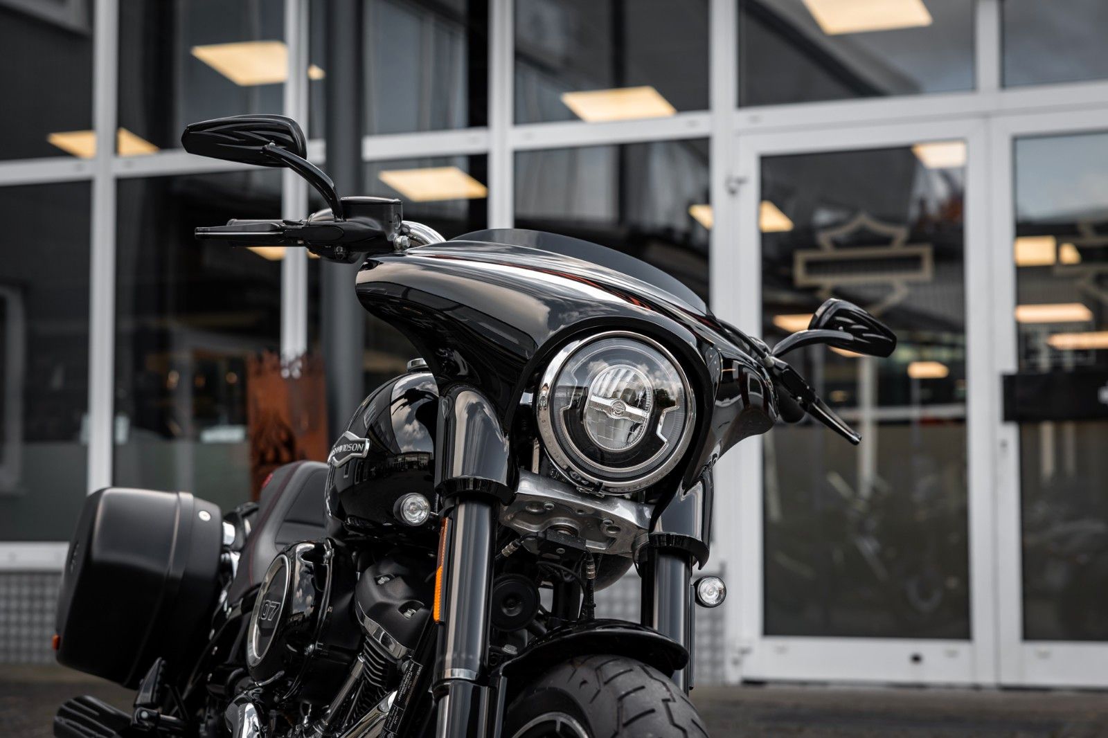 Fahrzeugabbildung Harley-Davidson FLSB SPORT GLIDE 107