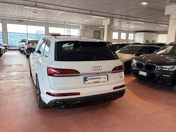 Audi Q7 - 4
