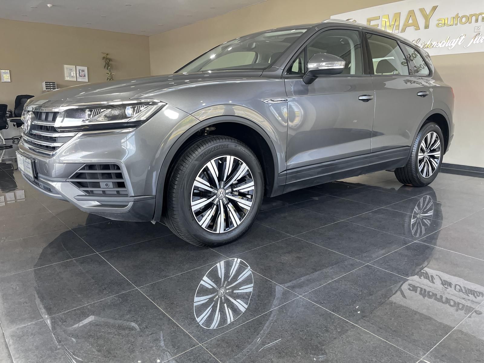 VW Touareg 3.0 V6 TDI 4Motion//P.Dach/LED/Navi/