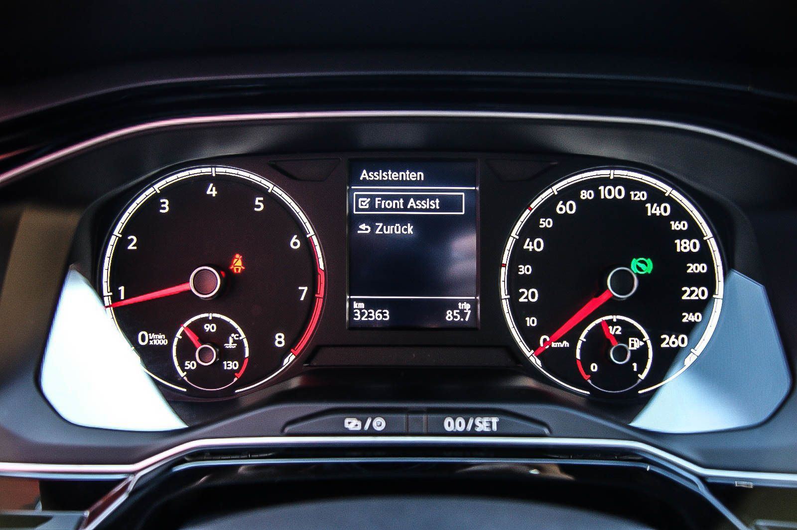 Fahrzeugabbildung Volkswagen Polo GTI 2.0 TSI DSG NAVI LED ACC SPORT 1.HAND