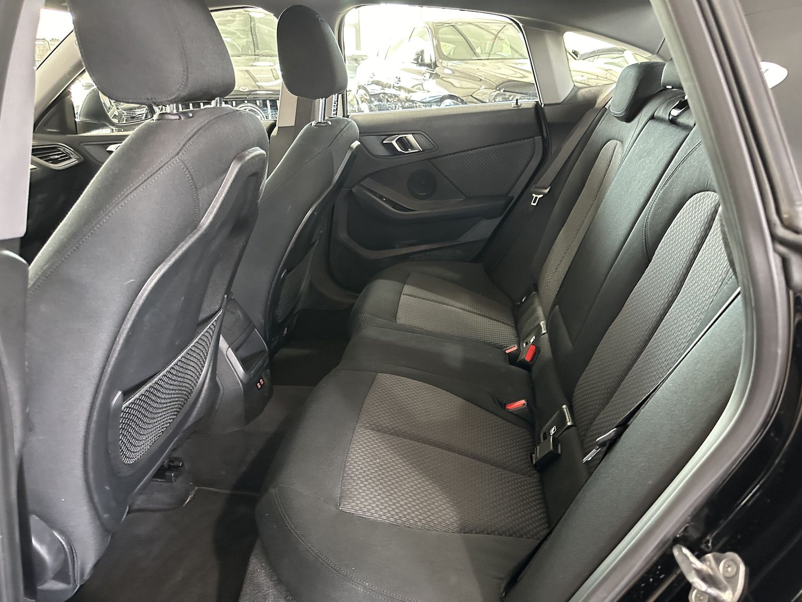 Fahrzeugabbildung BMW 216 Gran Coupe d Advantage/LED/NavProf/PDC/