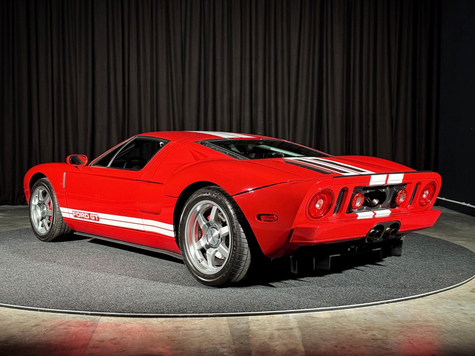Fahrzeugabbildung Ford GT + Mark IV Red + MwSt. + CARFAX clean + BBS