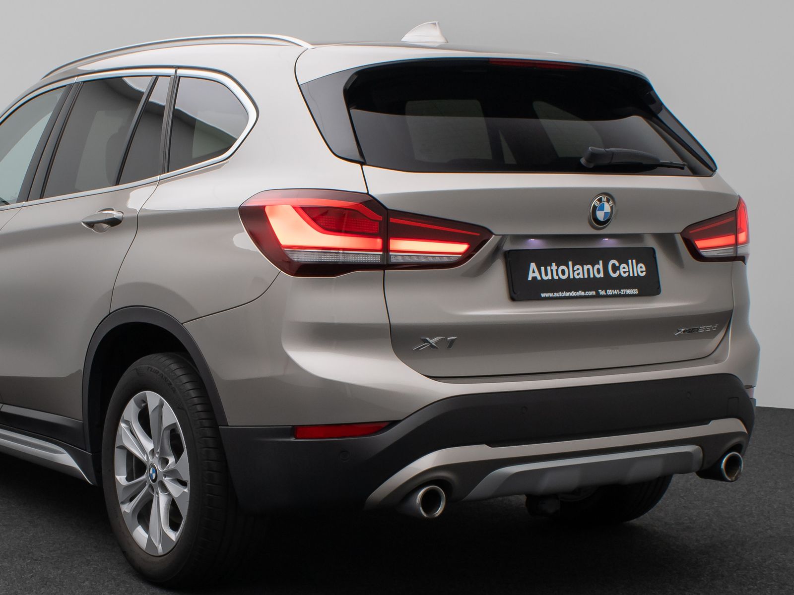 Fahrzeugabbildung BMW X1 xD25d xLine H/K DAB Parkassis AHK Alarm Sport