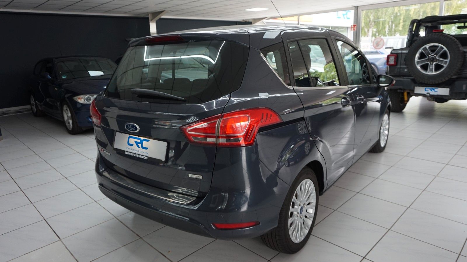 Fahrzeugabbildung Ford B-Max Titanium 4,9 Liter / 100 Km