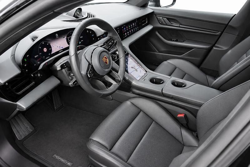Porsche Taycan 4S 79.2 kWh Luft Chrono Pano Matrix foto 3